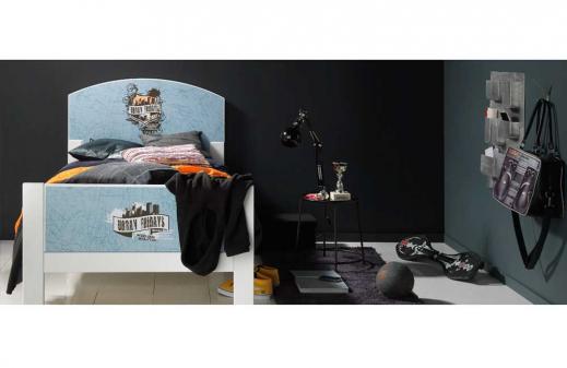 Bett Urban